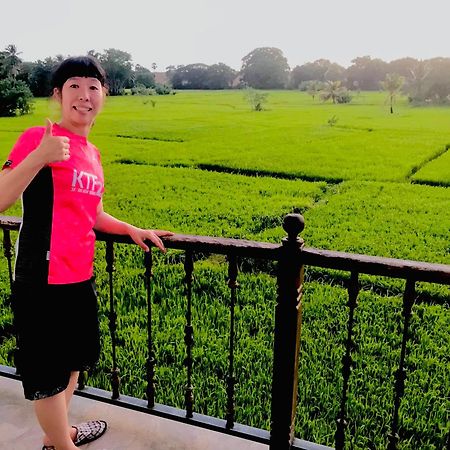 波隆纳鲁沃 曼内尔旅馆酒店 外观 照片