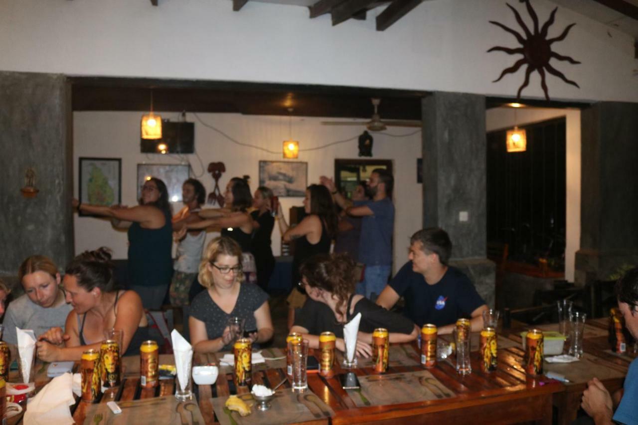 波隆纳鲁沃 曼内尔旅馆酒店 外观 照片